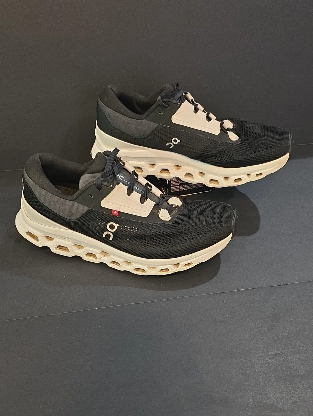 On Running CloudStratus Women's Black and Cream Athletic Sneakers Size 9